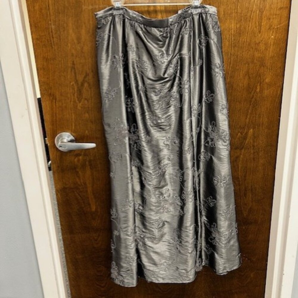 JR Nites Silver skirt